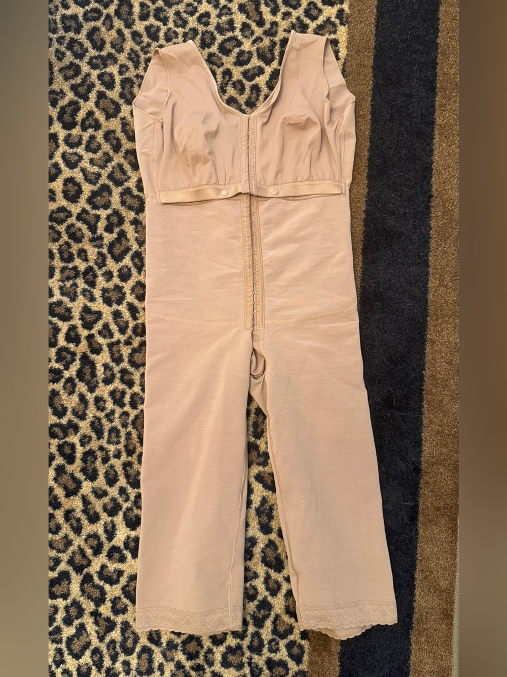 Compression Shapewear Bodysuit in Cocoa Optic XL Great for Post Surgery Recovery